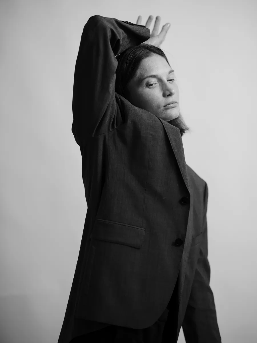 Model photograph 22