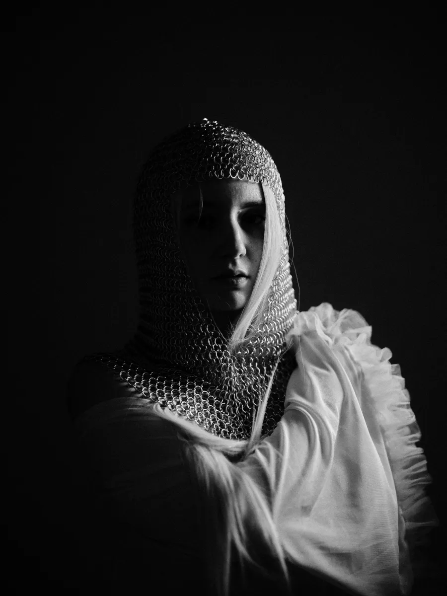 Model photograph 29
